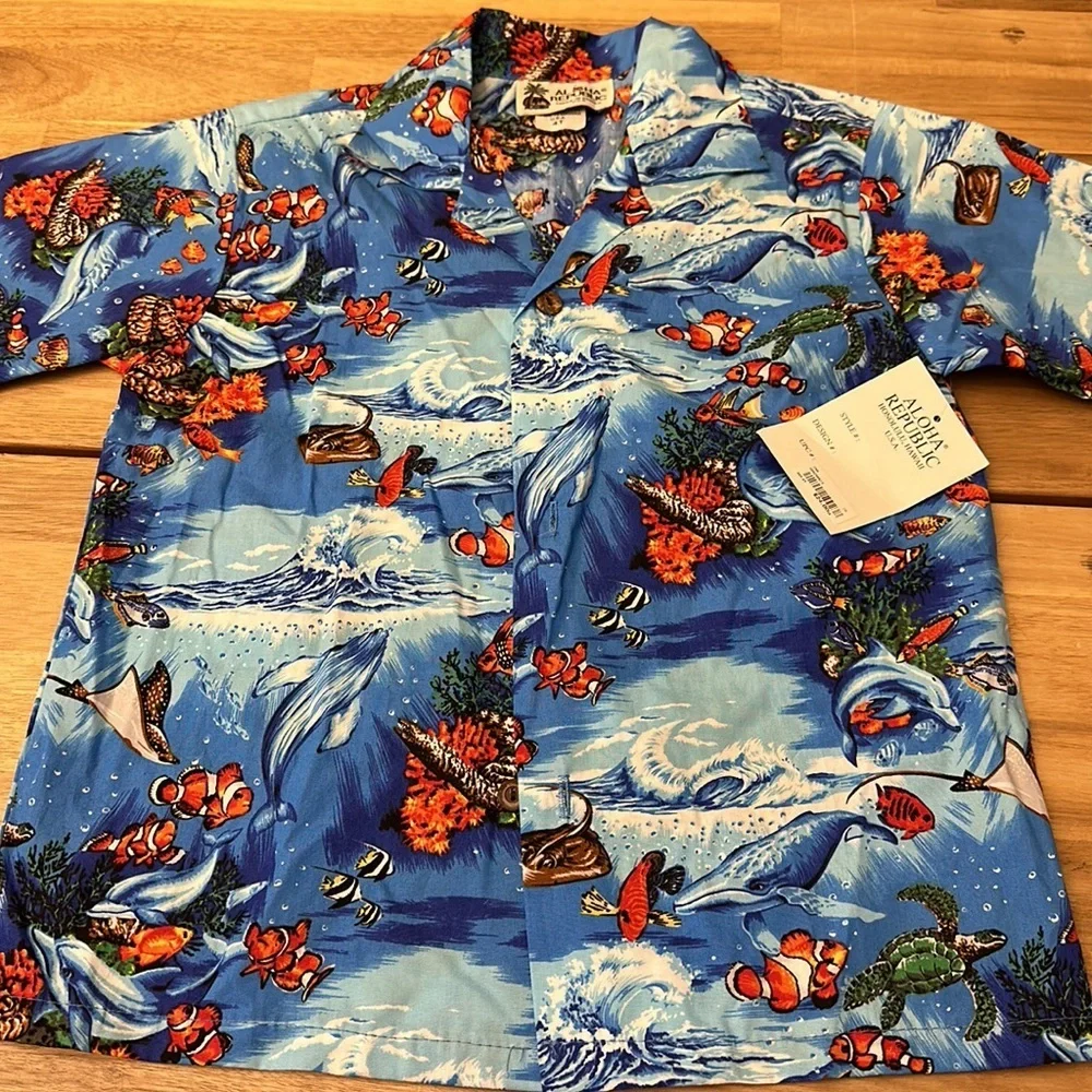 ALOHA REPUBLIC Hawaii shirts and shorts